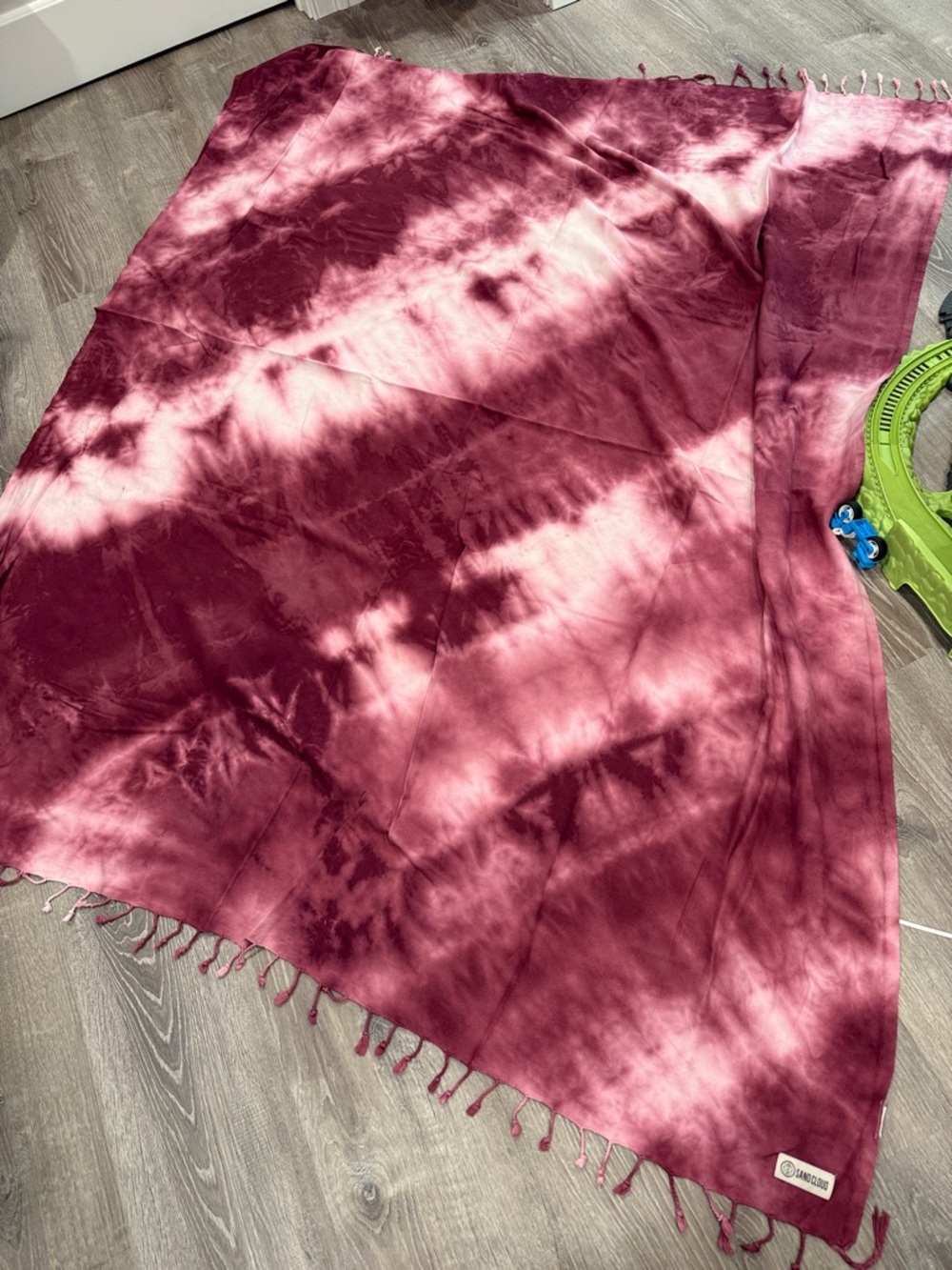 Sandcloud Tie-Dye Maroon & White Fringe Turkish Towel / Blanket